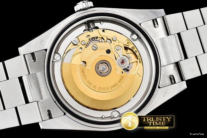 0524 RDD0215D – DayDate 36mm Chic 687